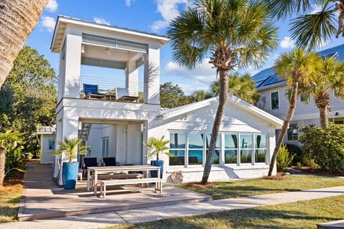 Minnow Mansion - Image 1