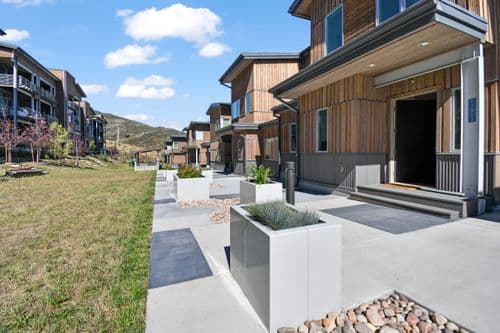 Apex Residence #1501 - Image 3