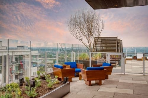Majestic Residence - Image 3