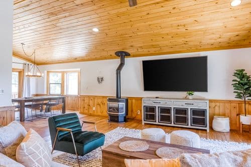 Truckee's Wonder Home - Image 3
