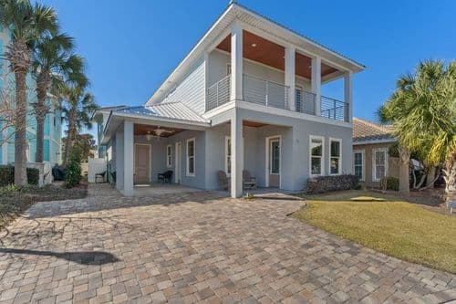 Aquaholic House - Image 3