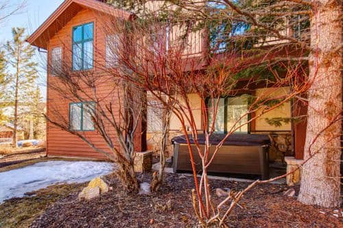 Glamorous Gallivan Place - Image 34