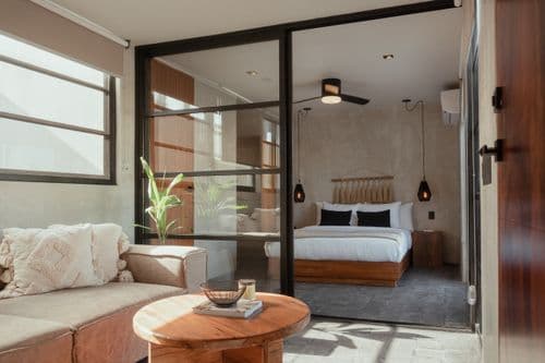 Luxe Jungle Loft - Image 3