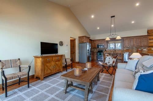 Darby Ranch Cabin - Image 3