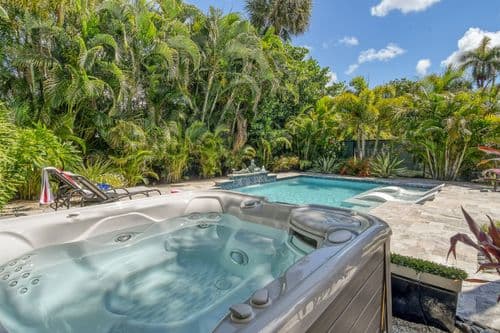 Mermaids Oasis - Image 2