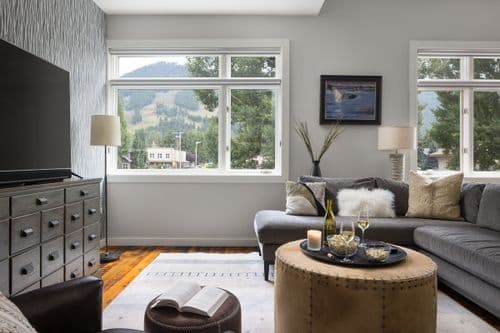 Rendezvous Home - Image 2
