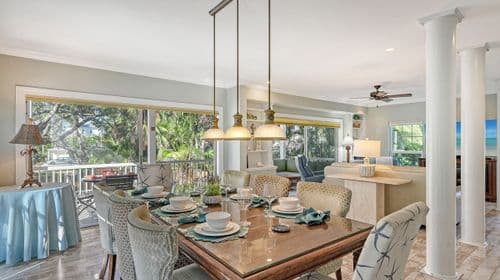 Hemingway House - Image 2