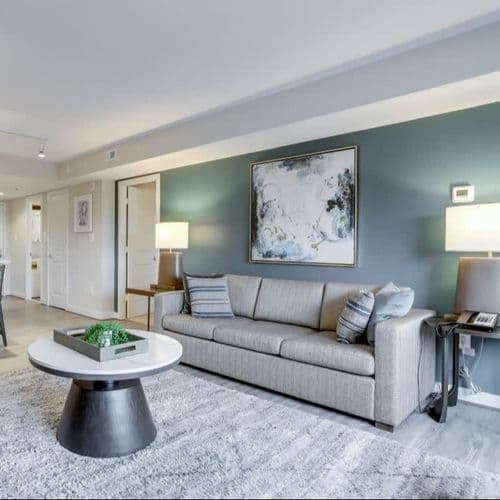 Clarendon Courtland - Image 1