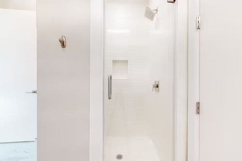 Dolphin Beach House - Image 23