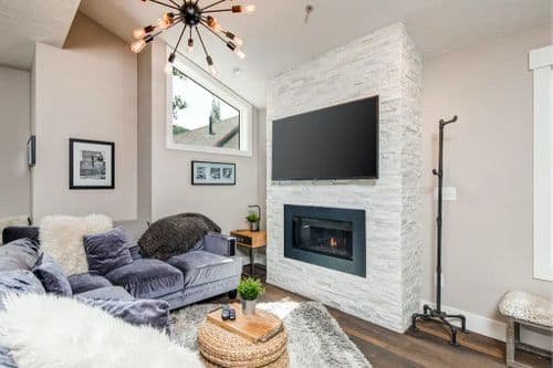 Alpine Retreat Home - Image 2