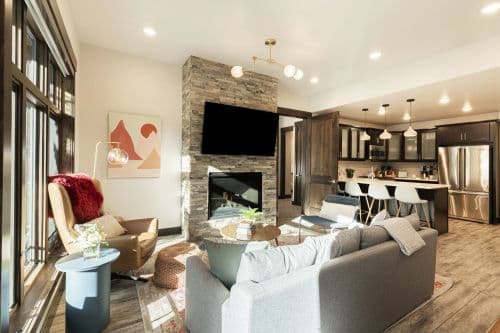 Blackstone Condo #108 - Image 2