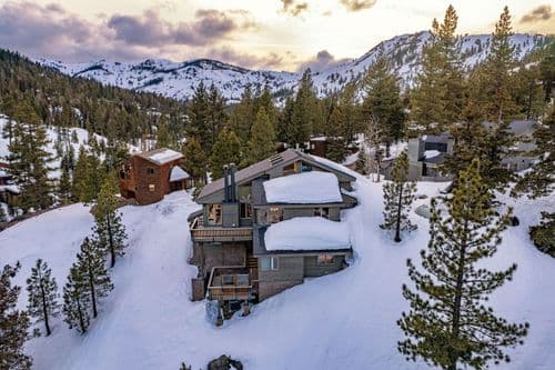 Bright Alpine Retreat - Image 39