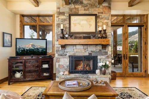 Mountain Loop Home - Image 3