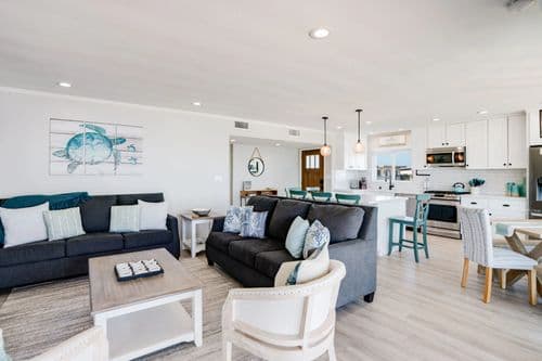 Bayside Beauty Home - Image 3