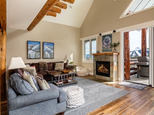 Saddle Ridge Townhome #J1 - Image 2