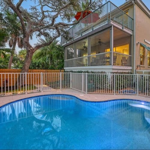 Hemingway House - Image 1