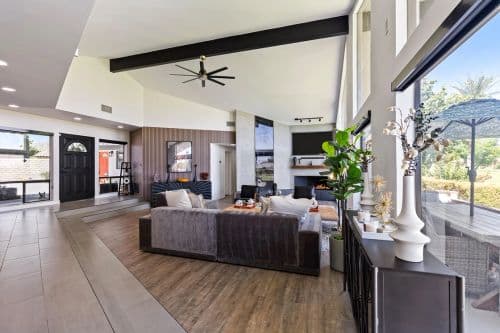 Edgy House - Image 3