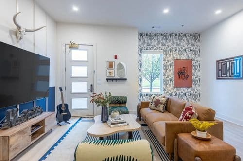 Dolly Residence - Image 2