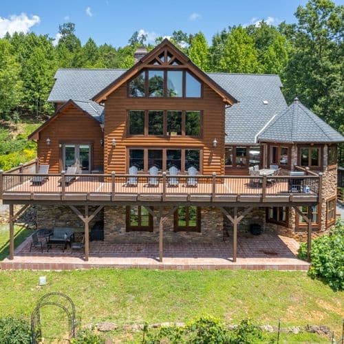 Chateau Laurel - Image 1