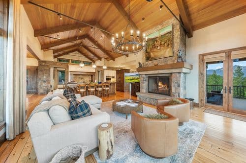 Last Best Chalet - Image 2