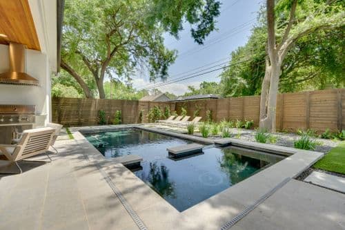 Austin Bella - Image 3