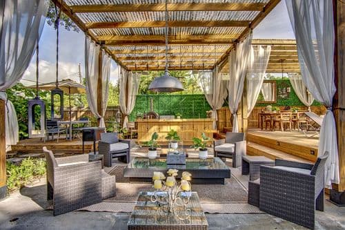 Tree House - Image 2