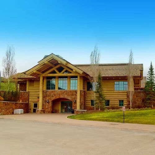 Mountain Modern Escape - Image 1