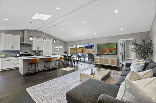 Pacific Beach Retreat - Image 1