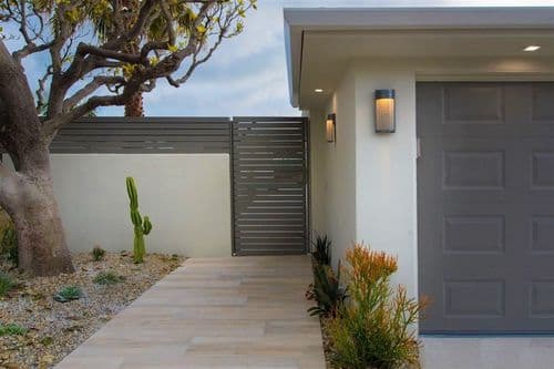 Dolphin Home - Image 2