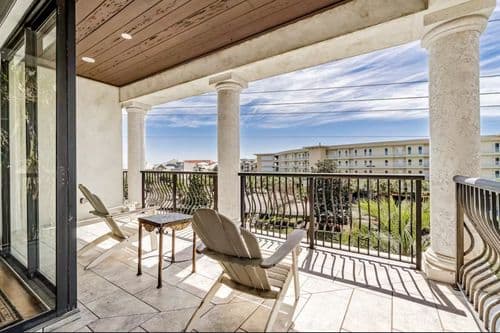 Villa by the Sea - Image 3