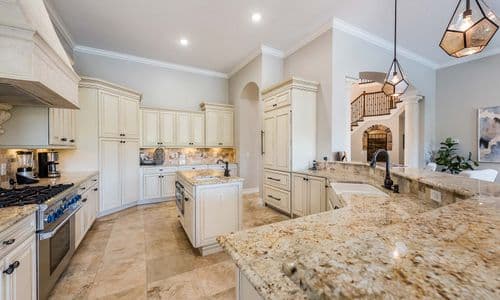 Elegant View Estate - Image 3