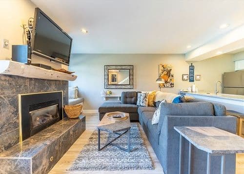 Plaza Condo #1403 - Image 1