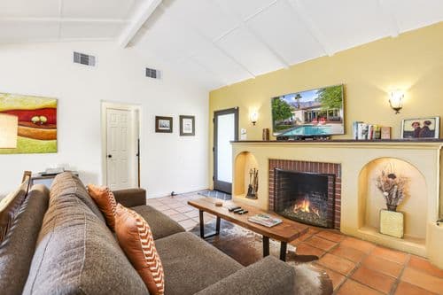 Historic Palm Springs Home - Image 3