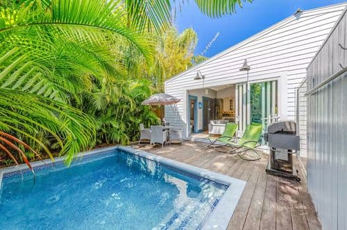 Island Hideaway - Image 2