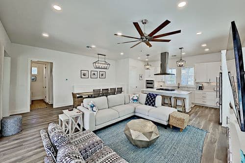 Irie Ray House - Image 2