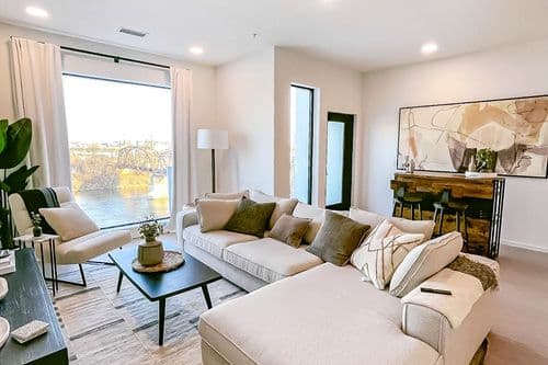 Eve Condo #505 - Image 1