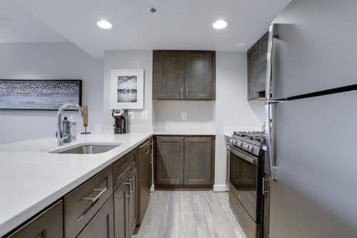 Phoenix Residence - Image 3