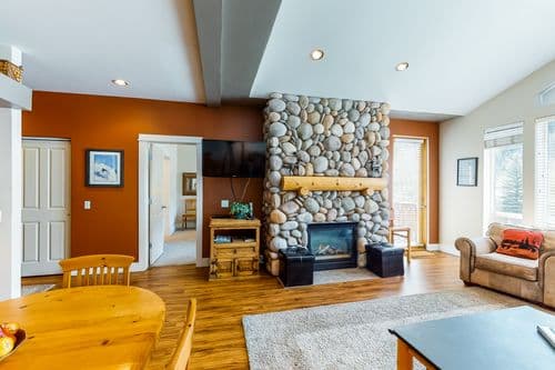 Wood River Condo - Image 2
