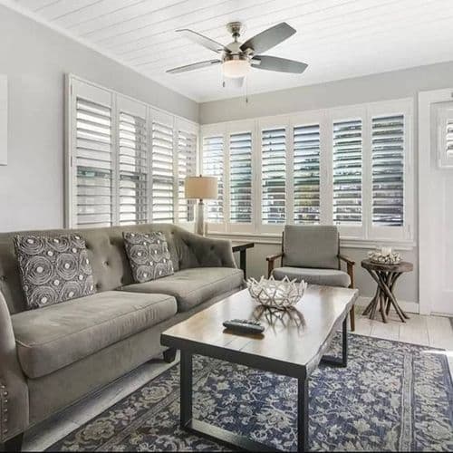Island Vibes House - Image 1
