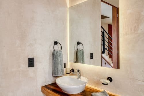 Botanica Luxury Penthouse - Image 3