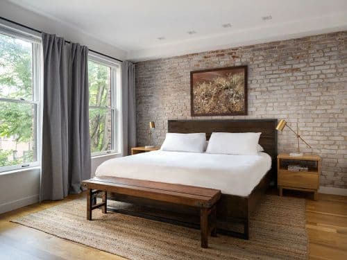 Astor House - Image 2