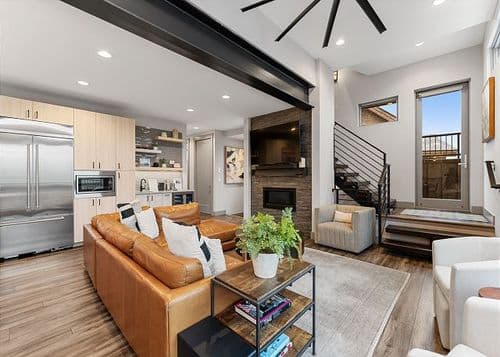 Caravelle Townhome #164 - Image 3