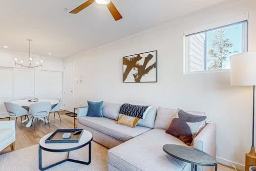 Mellow on Meadow Mile Residence - Image 3