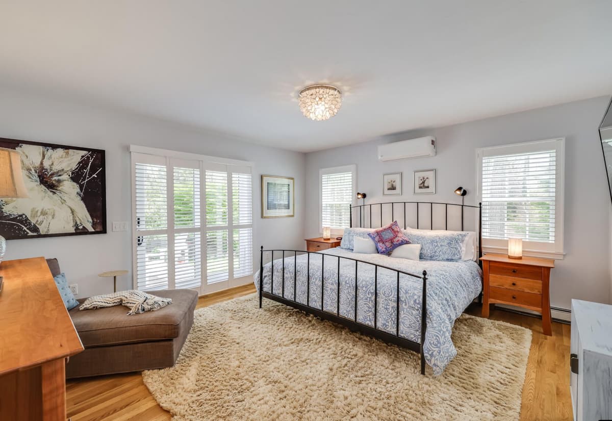 Take a Minott - Image 10