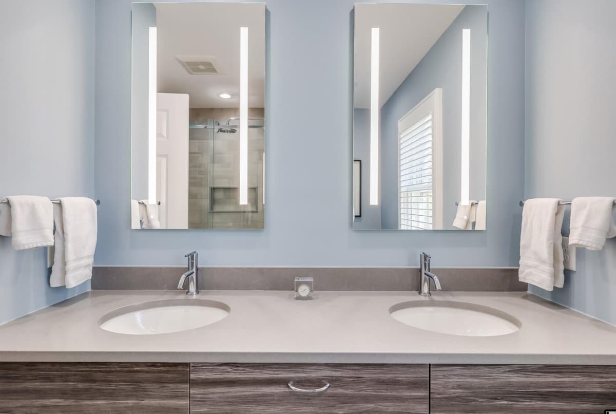 Take a Minott - Image 14