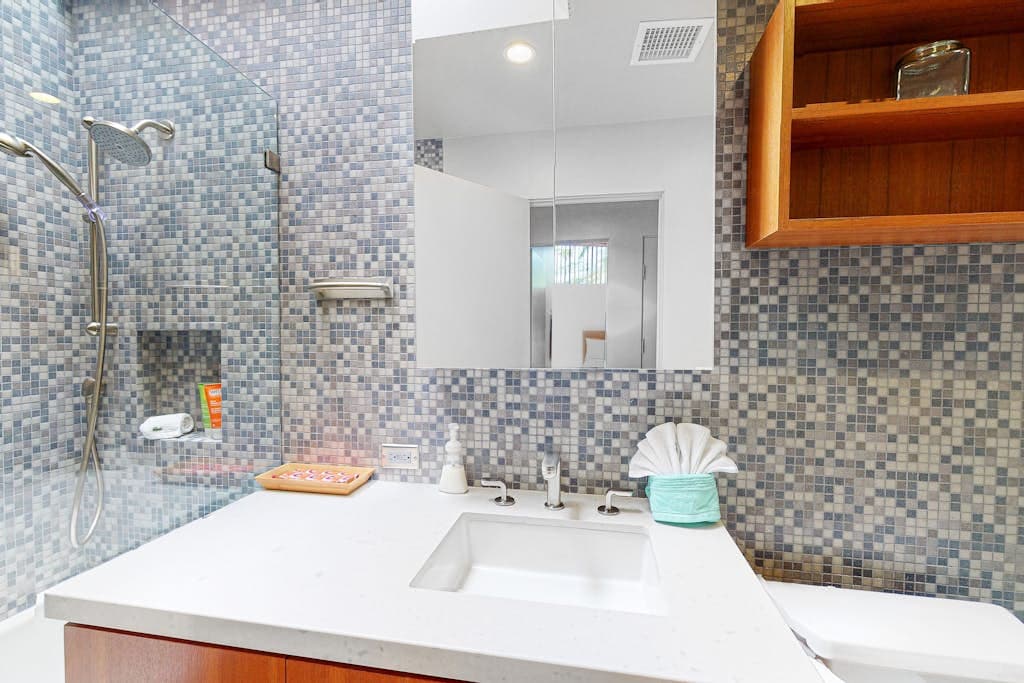 Las Palmas Monte Vista - Image 14