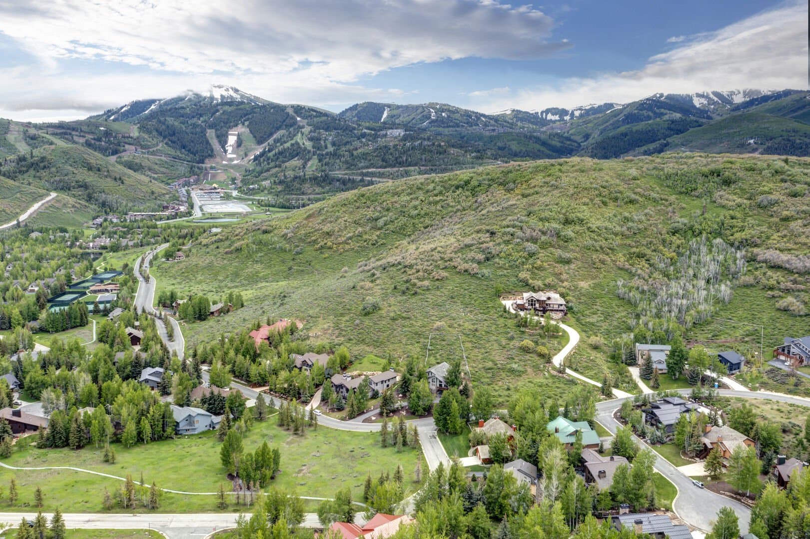 Snow Cloud Villa - Image 53