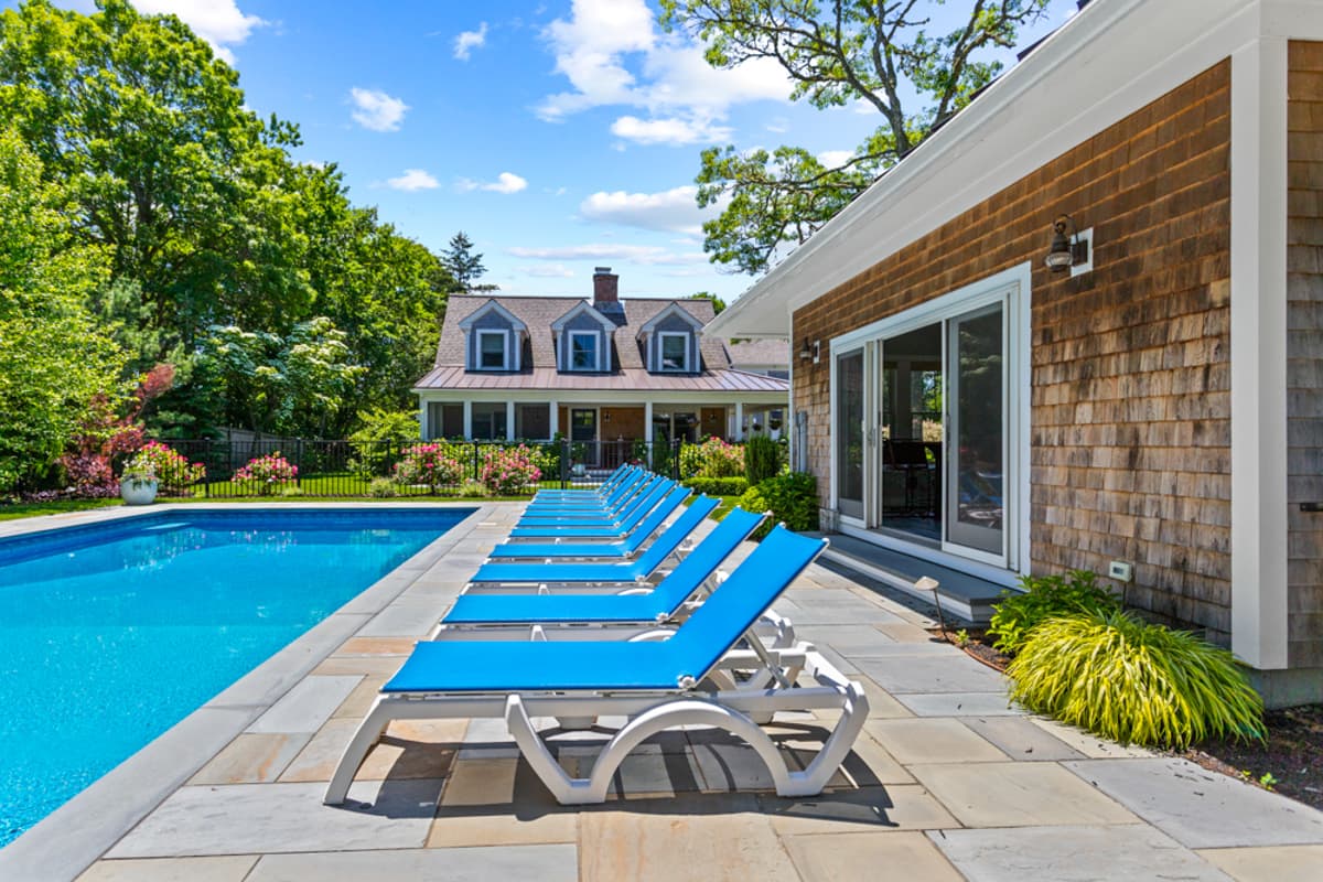 Meeting House - Image 3