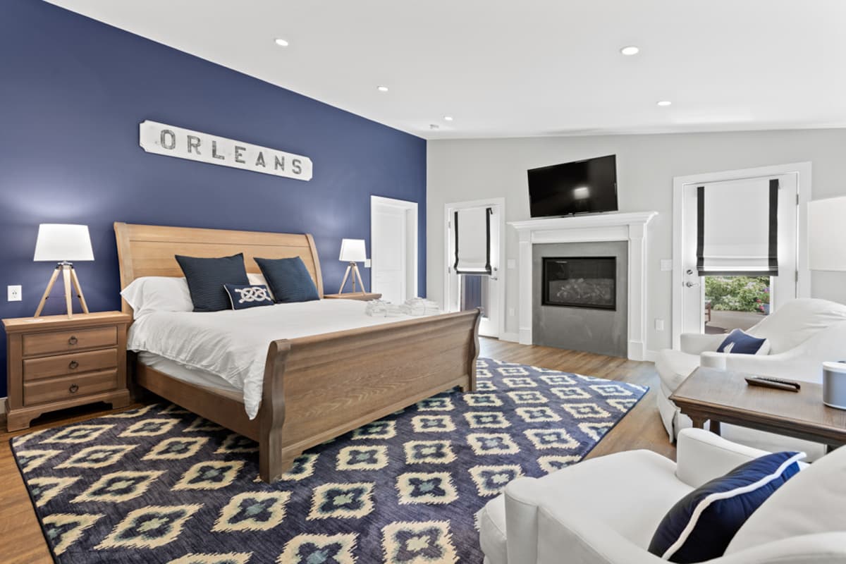 Meeting House - Image 15