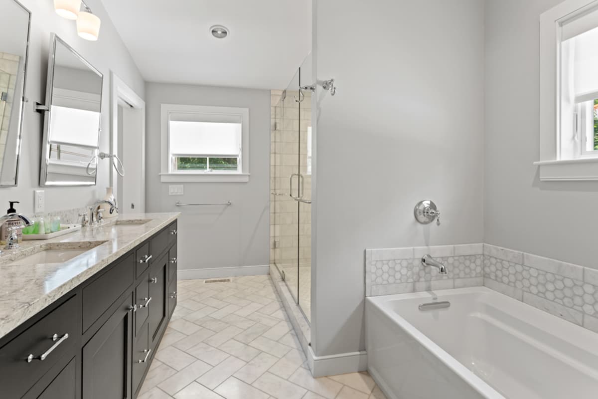 Meeting House - Image 16